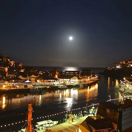Lanescot, Harbour View With Terrace Apartment *