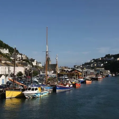 Lanescot, Harbour View With Terrace Apartment